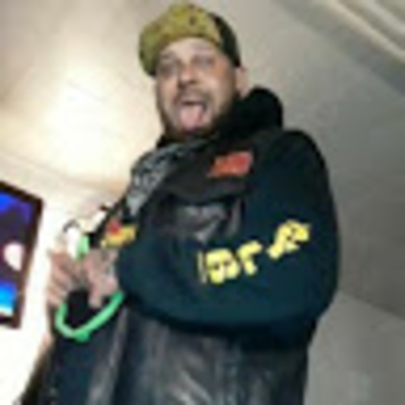 Meet your Posher, Timothy - Picture 1 of 1